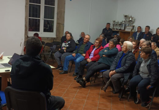 Pablo Lago informa á veciñanza do trámite de recoñecemento do terreo levado a cabo no seo do expediente de Augas de Galicia para a concesión da central hidráulica reversible do Tambre